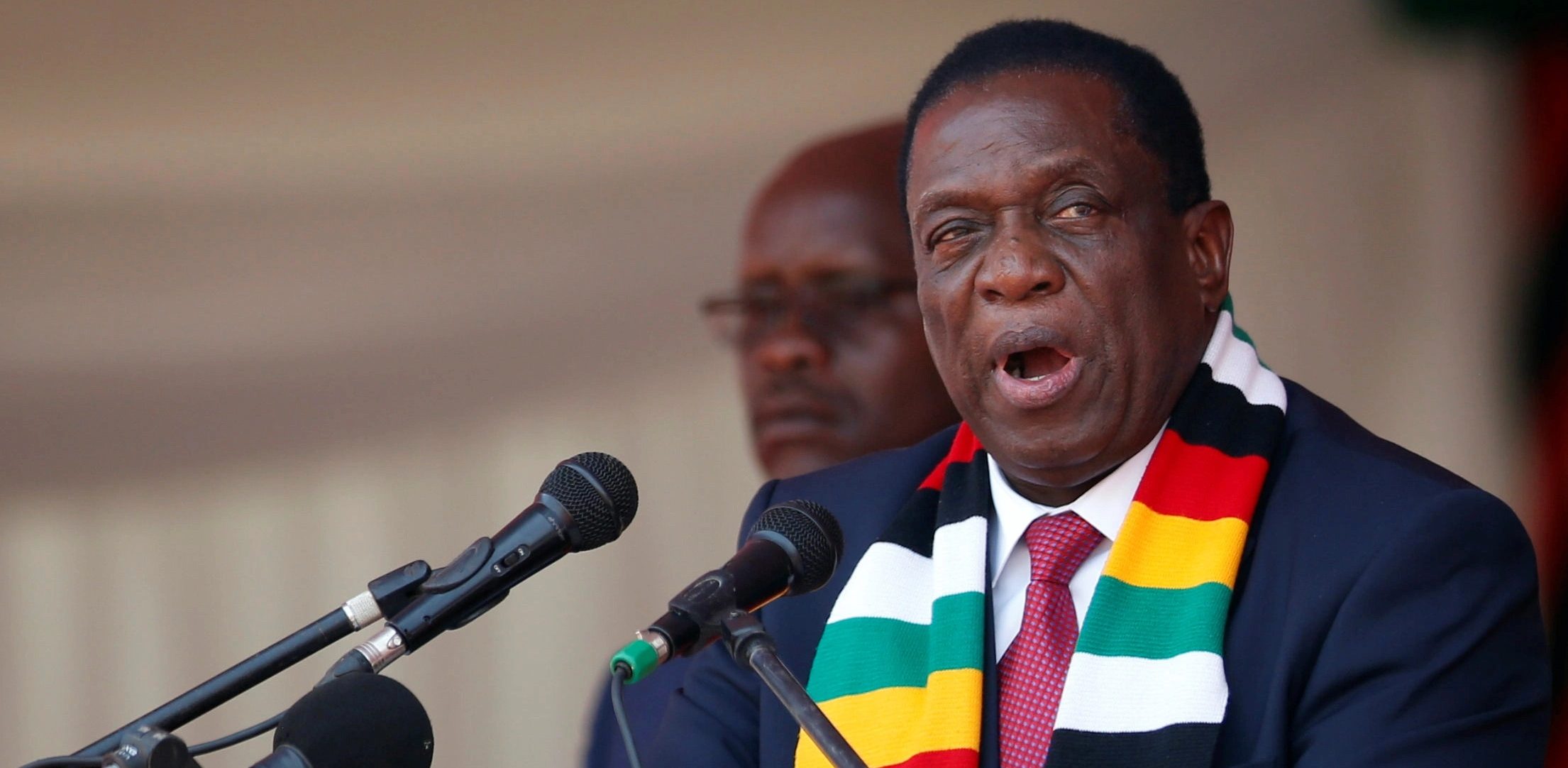 Is Zimbabwe’s President Mnangagwa behind gold smuggling?